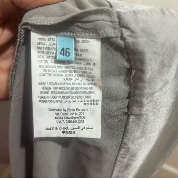 Women's Large (46) Grey Silk Guess by Marciano Camisole Tank Top - Picture 7 of 7
